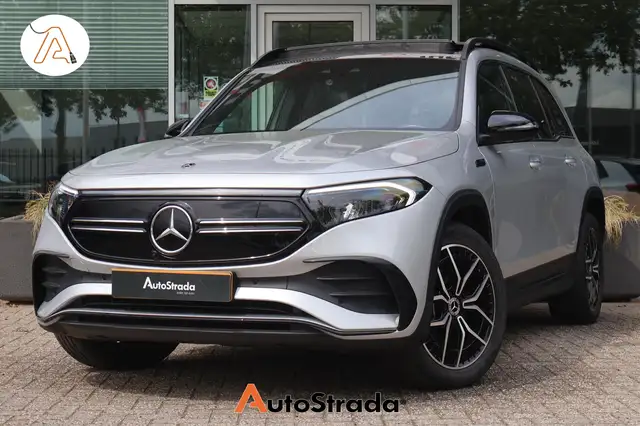 Mercedes-Benz EQB 300 AMG-LINE 228pk 4MATIC I Night Pakket I Pano I Navi