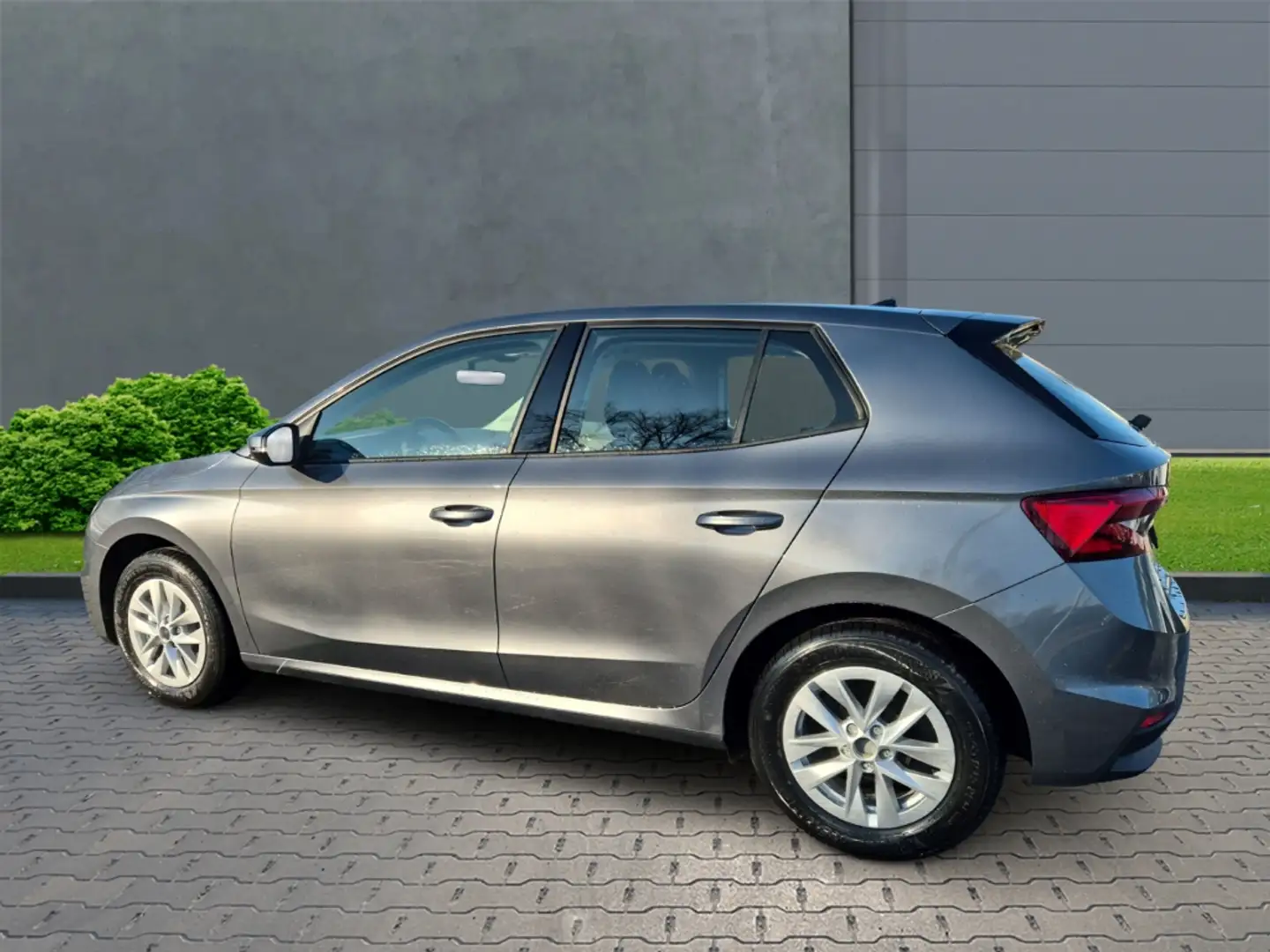 Skoda Fabia Selection  1.0 MPI+Klimaanlage+Sitzheizung+Alufelg Grau - 2