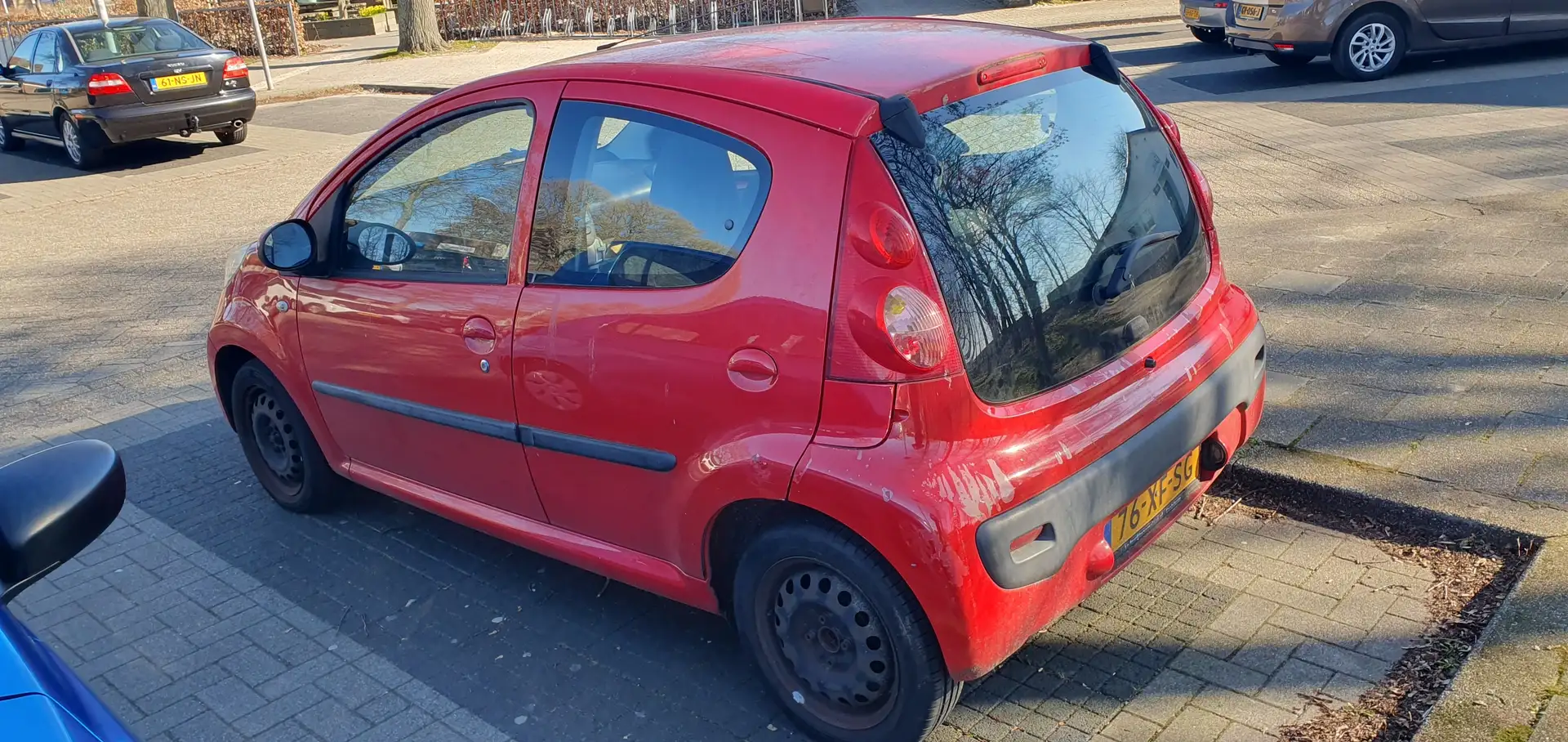 Peugeot 107 107 1.0-12V XS Rood - 2