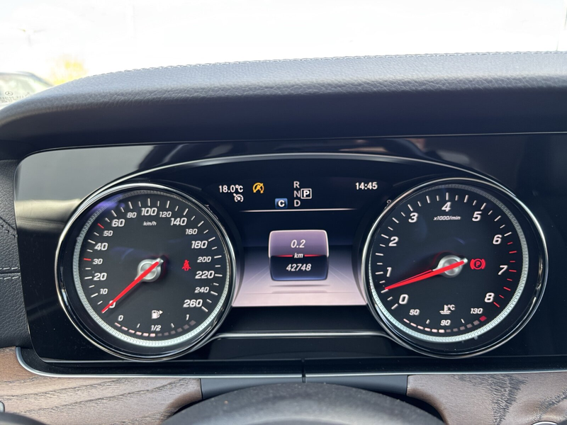 Mercedes-Benz E 450 E 450 4M EXCLUSIVE+NAVI+KAMERA+LED+STANDHEIZUNG+ — photo 14