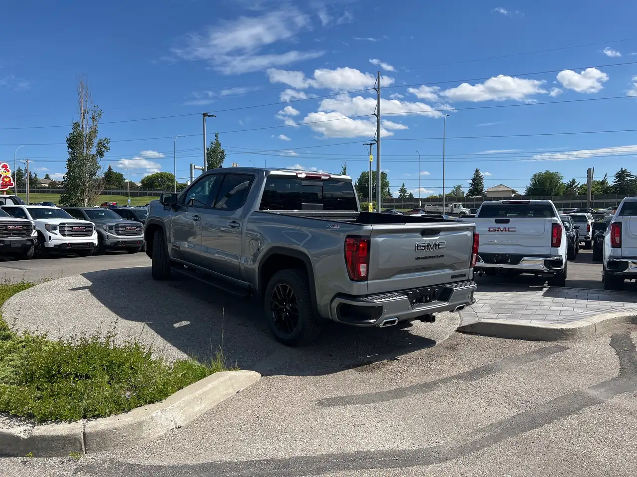 GMC Sierra 1500 снимка GMC Sierra 1500