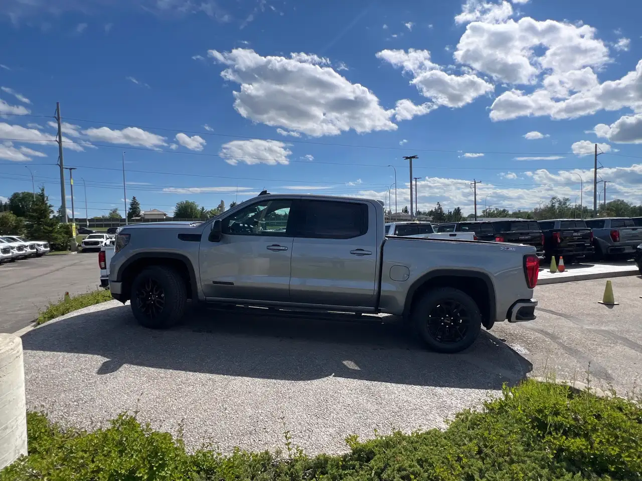 GMC Sierra 1500 снимка GMC Sierra 1500