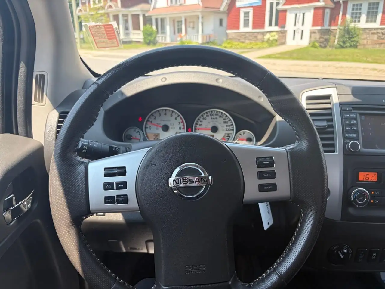 Nissan Frontier снимка Nissan Frontier
