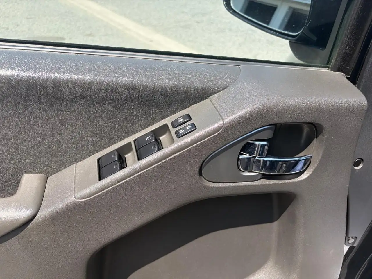 Nissan Frontier снимка Nissan Frontier