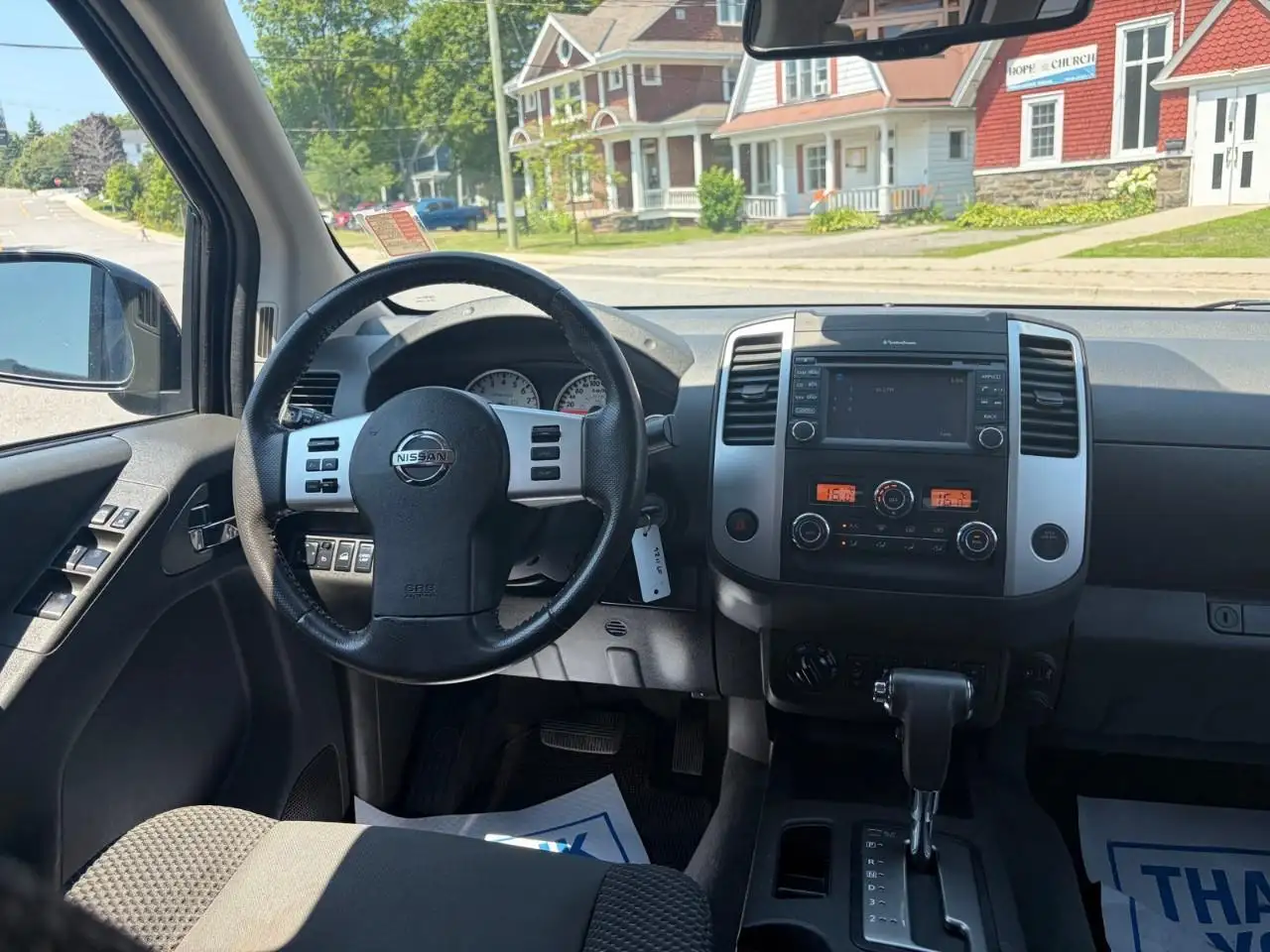 Nissan Frontier снимка Nissan Frontier