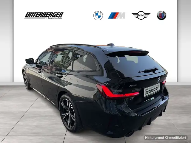 BMW 3 Series view 4