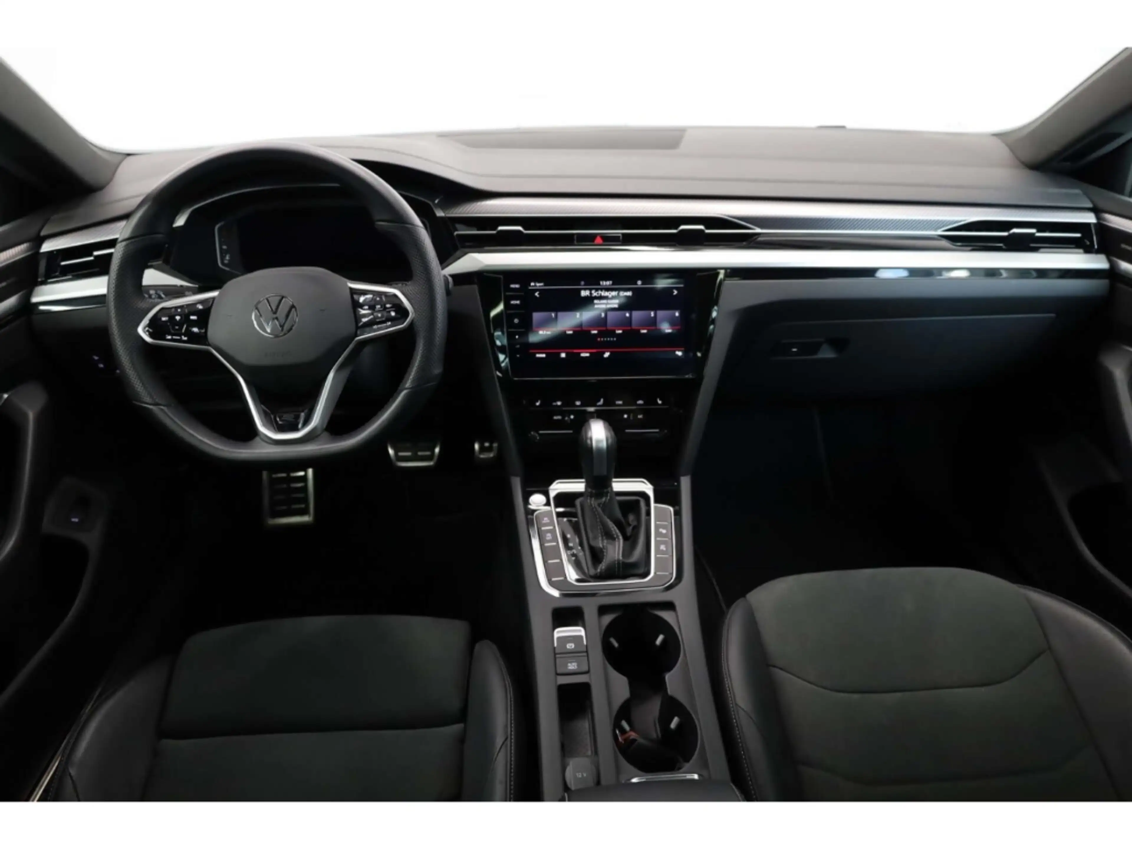 Volkswagen Arteon Shooting Brake 2.0 TDI 4Motion R-Line DSG — photo 7