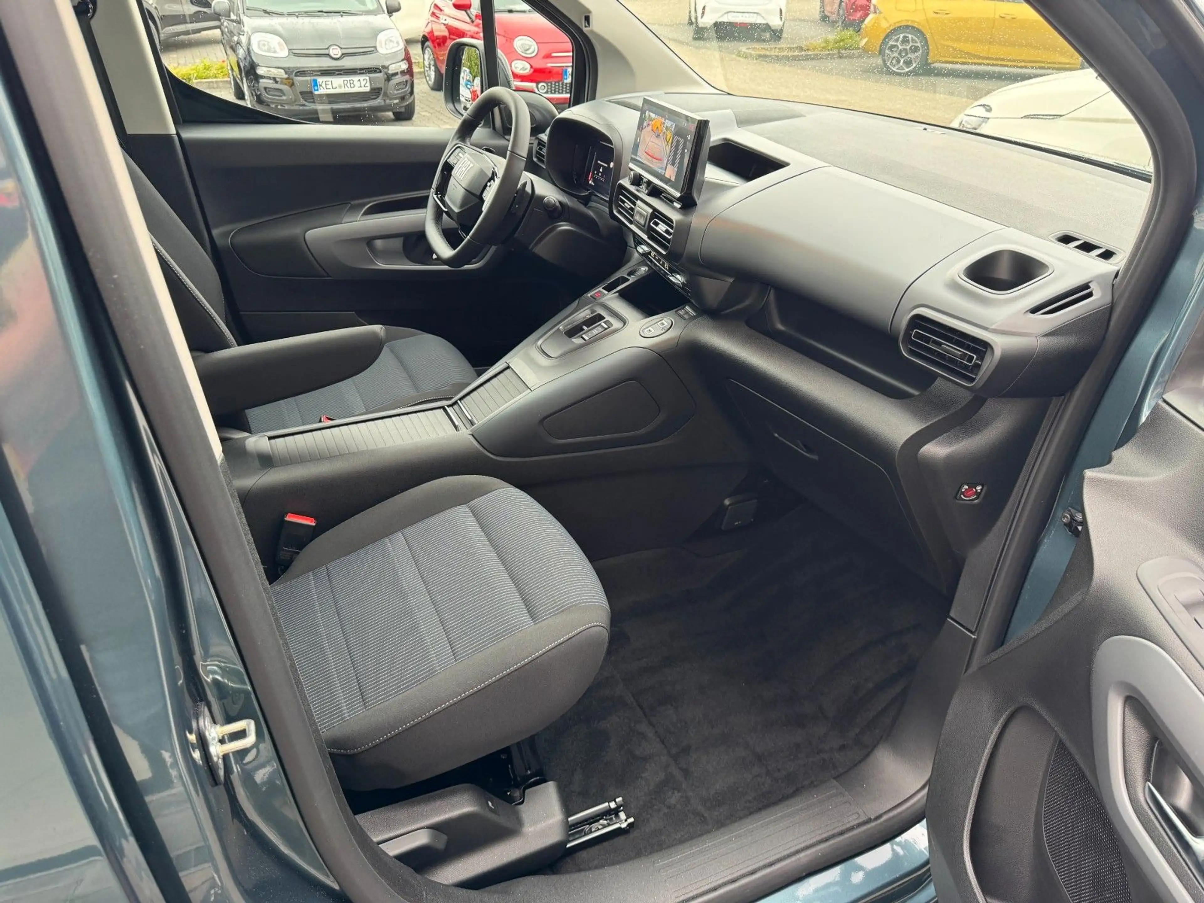 Fiat Qubo L Doblo LaPrima 5-Sitzer 1.5 131 Automatik — photo 7
