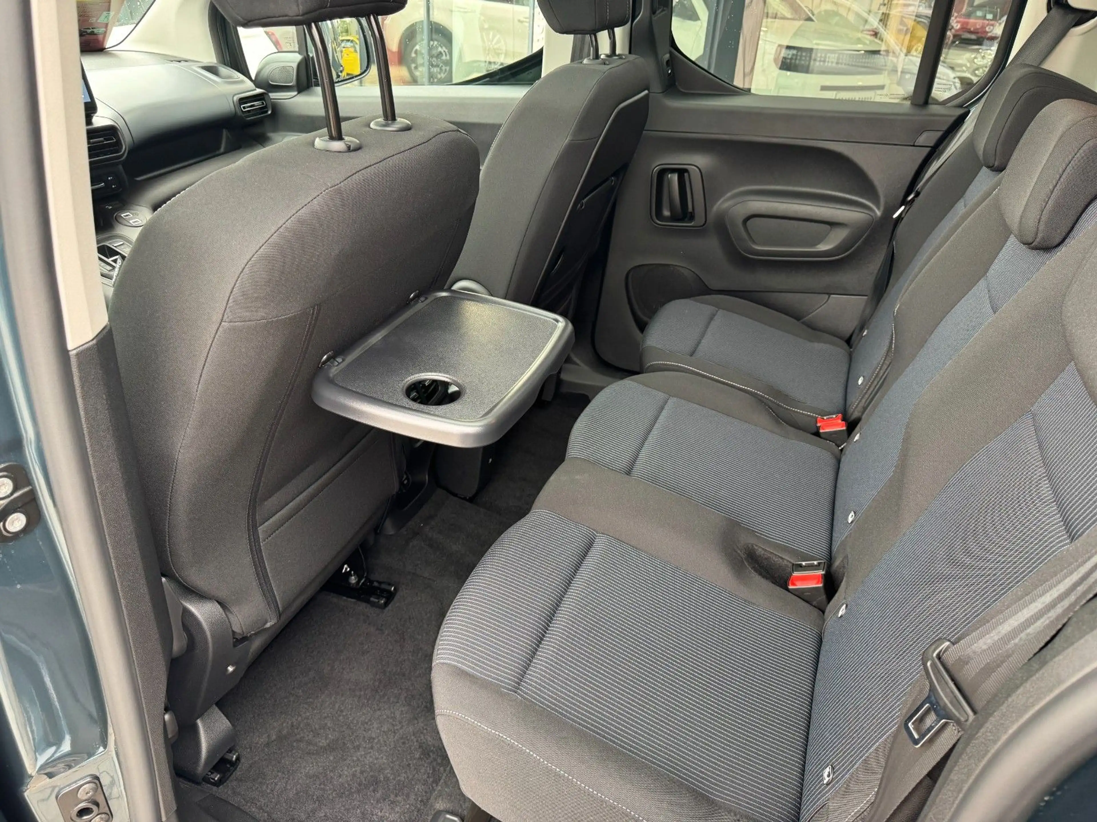 Fiat Qubo L Doblo LaPrima 5-Sitzer 1.5 131 Automatik — photo 8