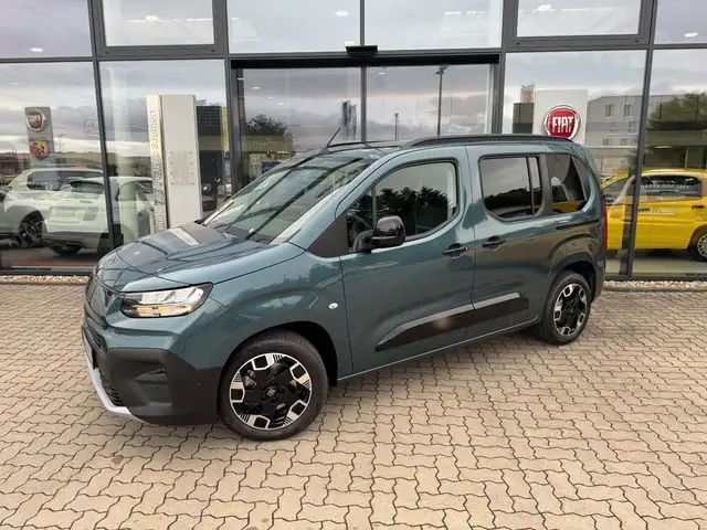 Fiat Qubo L Doblo LaPrima 5-Sitzer 1.5 131 Automatik