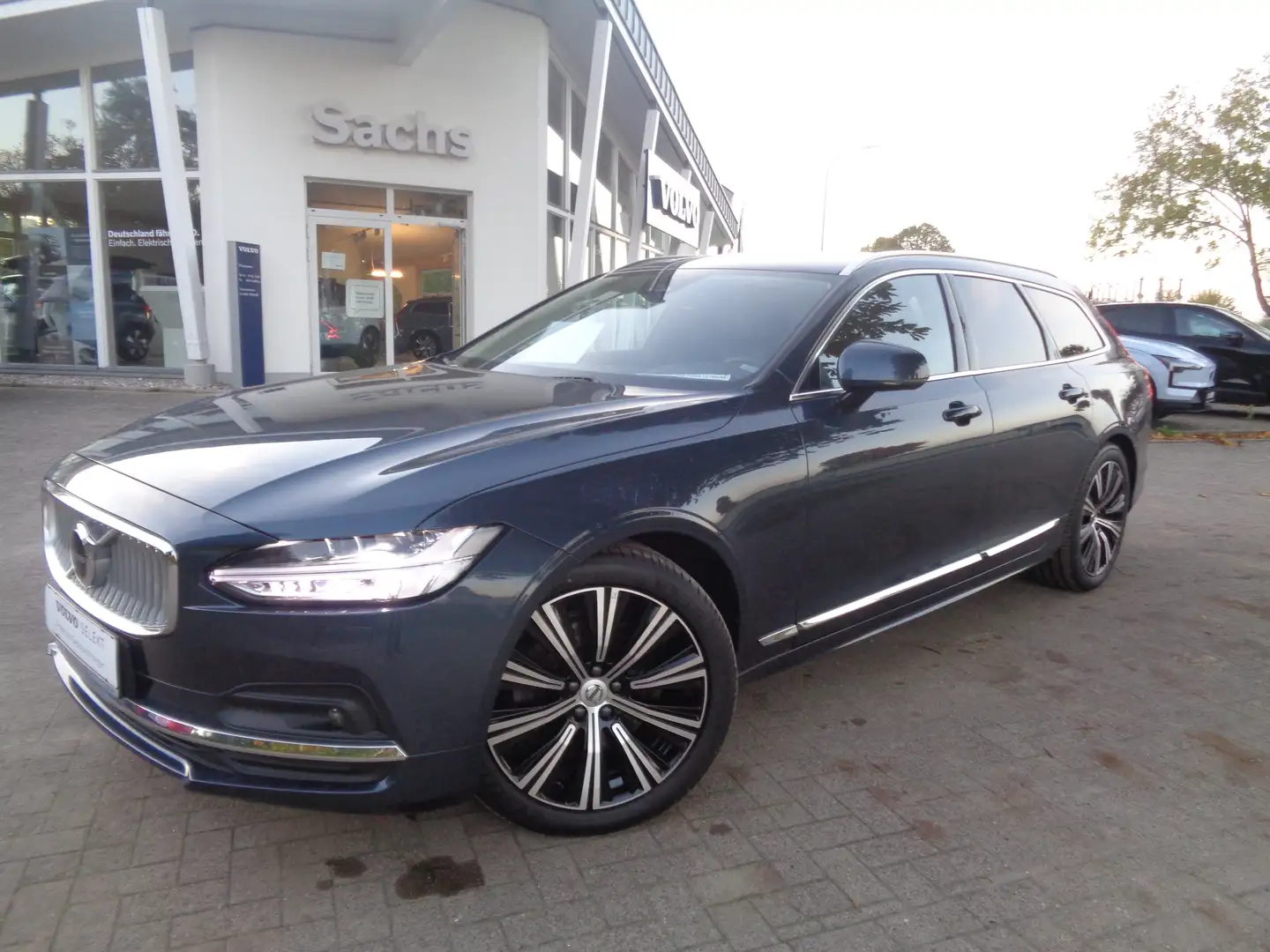Volvo V90 Plus B4 Plus Bright Blau - 1