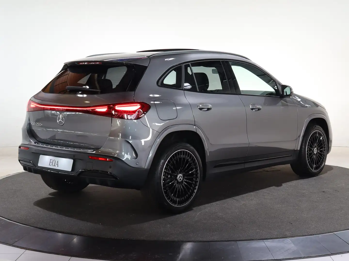 Mercedes-Benz EQA 250 250+ Business Solution AMG 71 kWh | Premium plus p Gris - 2