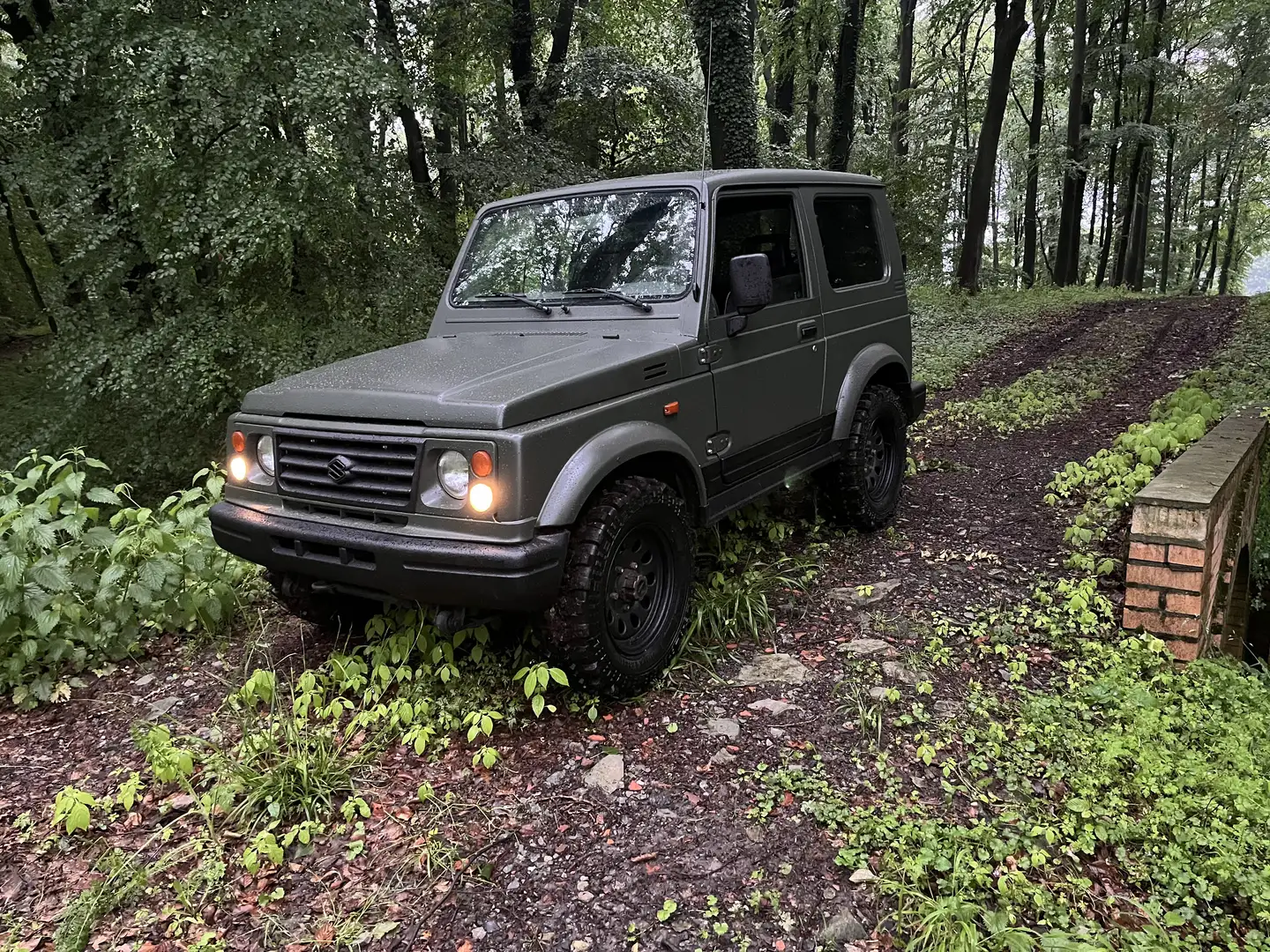 Suzuki Samurai Van Tüv Neu - 1