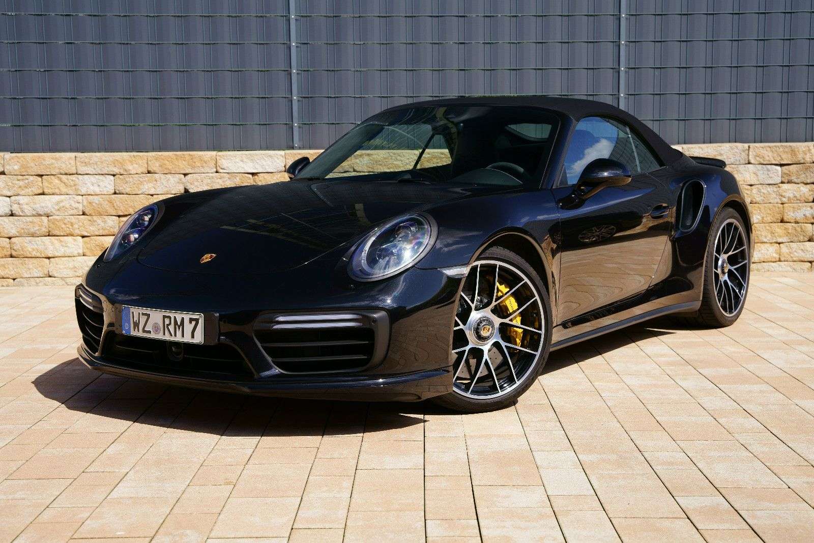 Second hand Porsche 911 