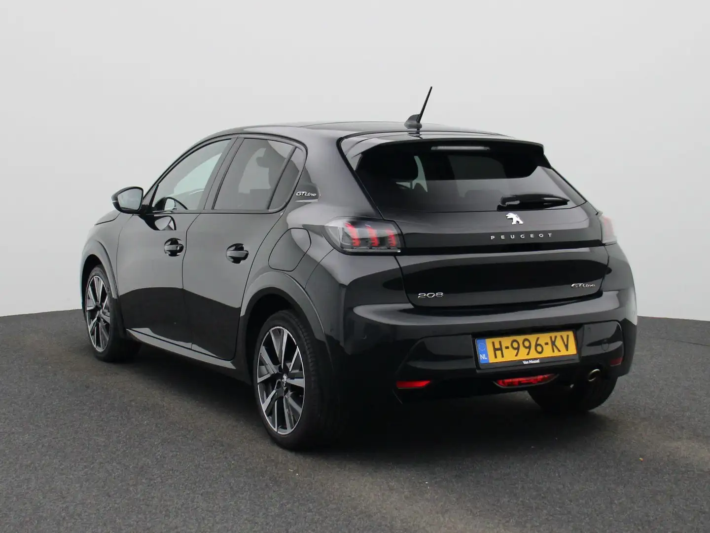 Peugeot 208 1.2 PureTech GT-Line | Panoramadak | Achteruitrijc Schwarz - 2