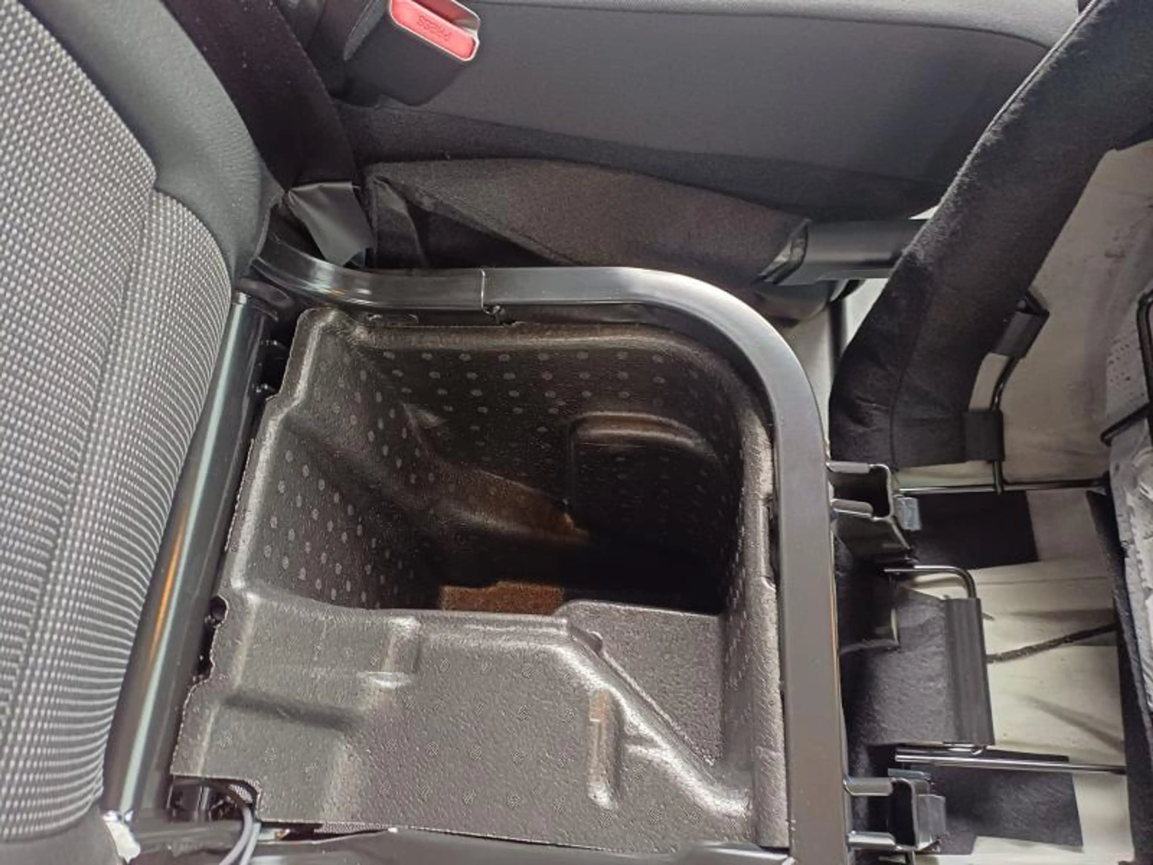 Peugeot Expert Standard 2.0 BlueHDi 145 MAN.6 — photo 8