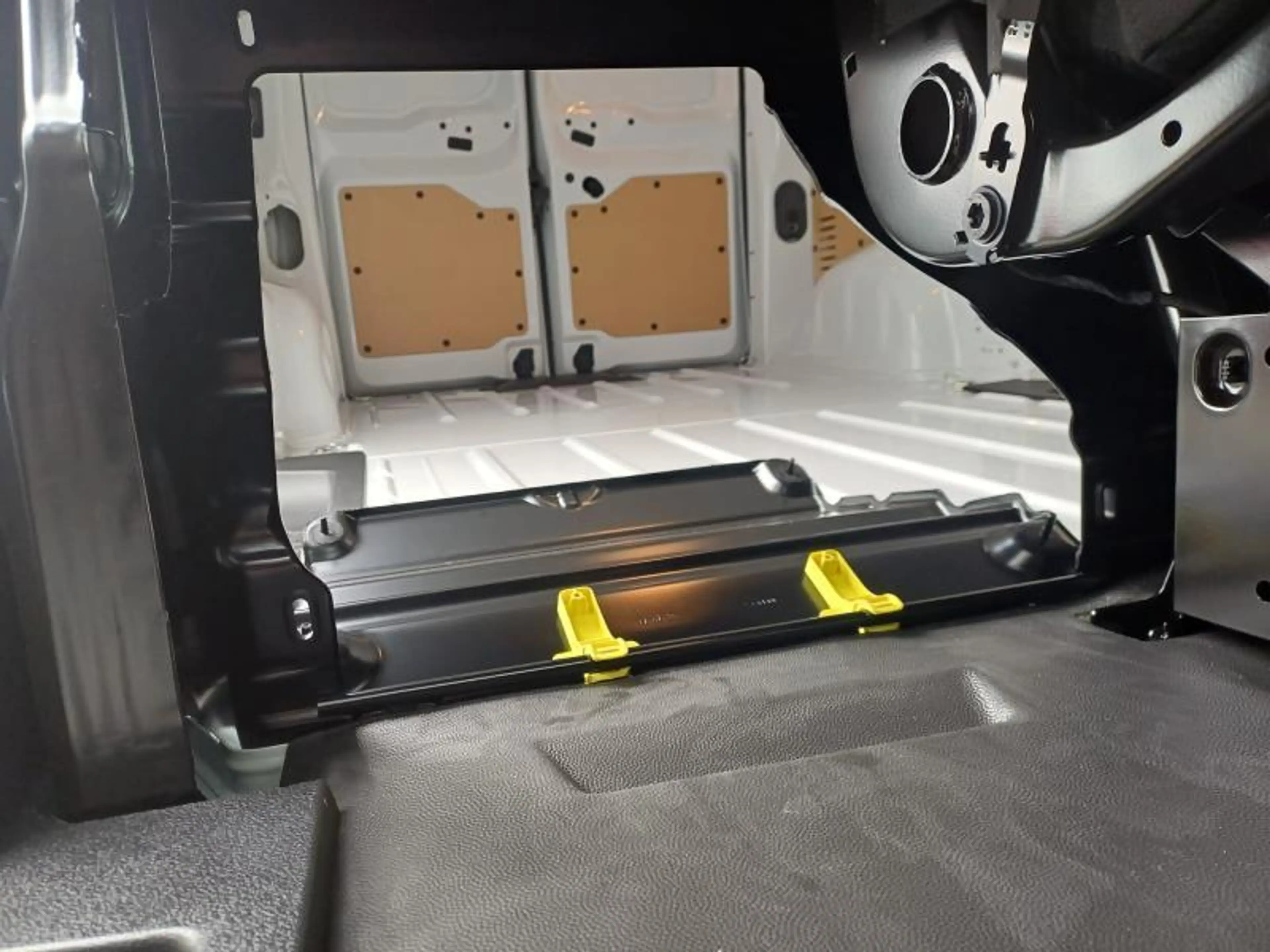 Peugeot Expert Standard 2.0 BlueHDi 145 MAN.6 — photo 9
