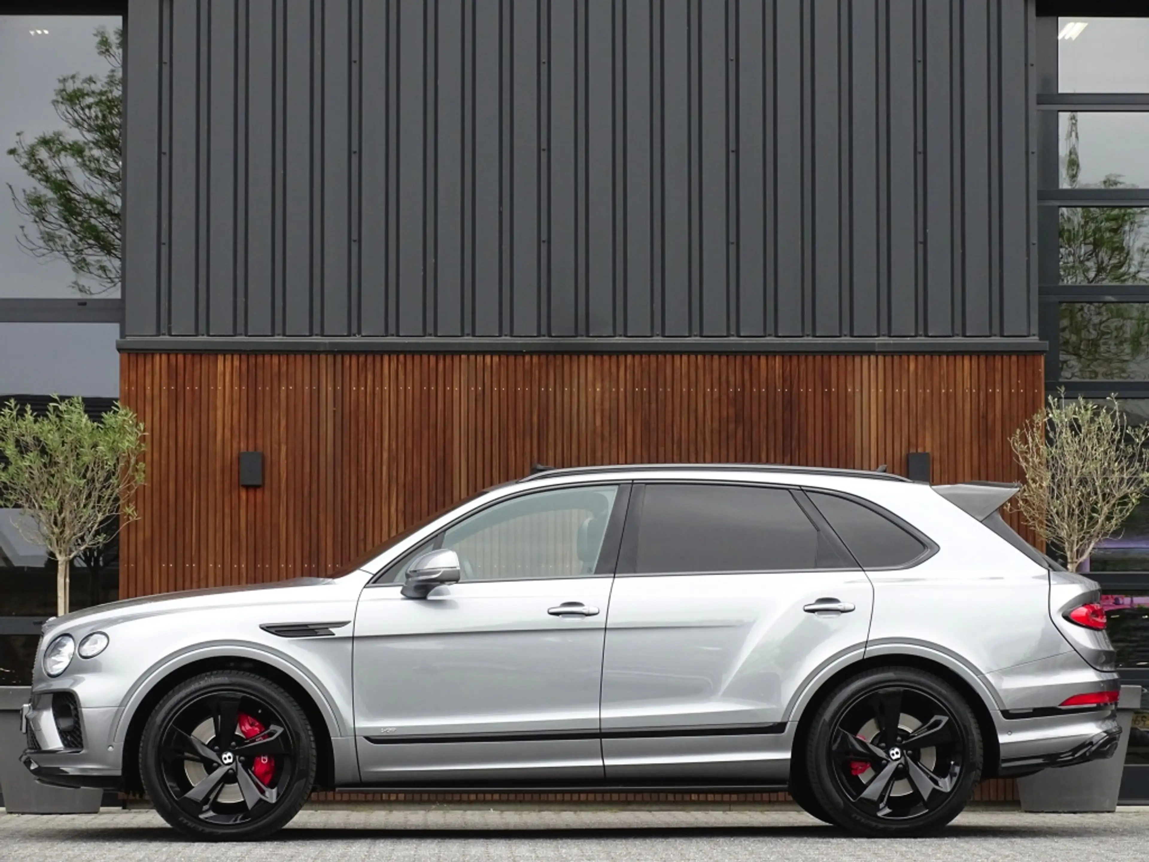 Bentley Bentayga 4.0 V8 550PK TwinTurbo / NAIM / diamanten / carbon — photo 5
