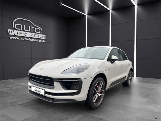 Porsche Macan S* Navi*Kamera*AHK* PASM*Sitzheizung*