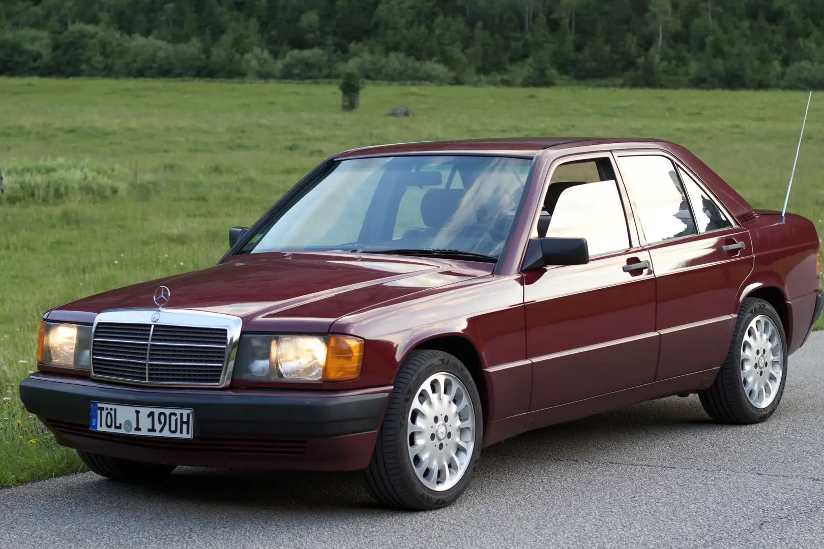 Mercedes-Benz 190 Diesel, w201, TÜV Neu!, Mopf1 - 1