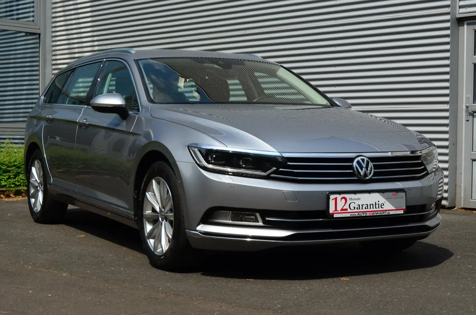 Volkswagen Passat Variant Highline*LED*R-Kamera*AHK*AssistenzPlus*HeadUp* Grau - 1