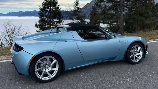 Tesla Roadster Roadster Sport 2,5 56kWh Sport Remus-Soundmodul Ansicht 5