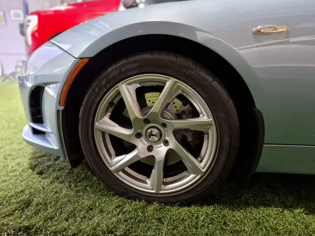 Tesla Roadster Roadster Sport 2,5 56kWh Sport Remus-Soundmodul Ansicht 9