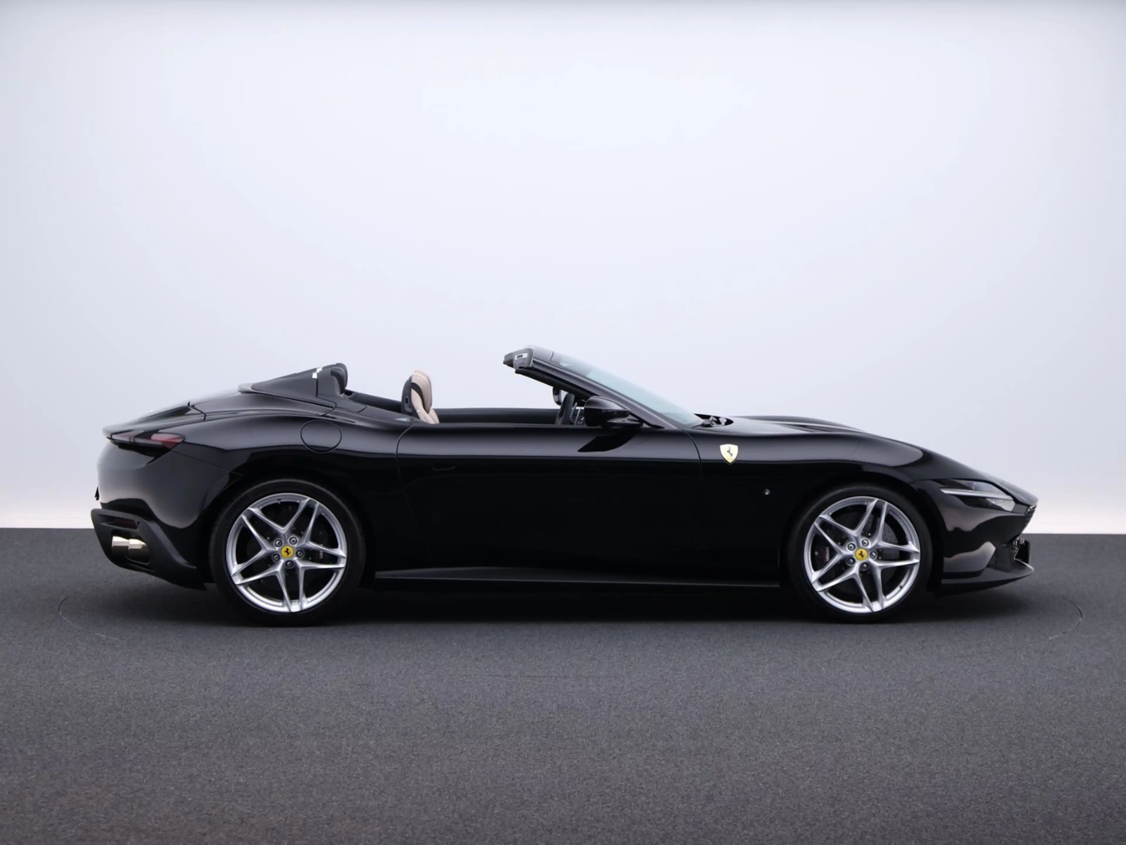 Ferrari Roma Spider   ***Ferrari Frankfurt*** — photo 5