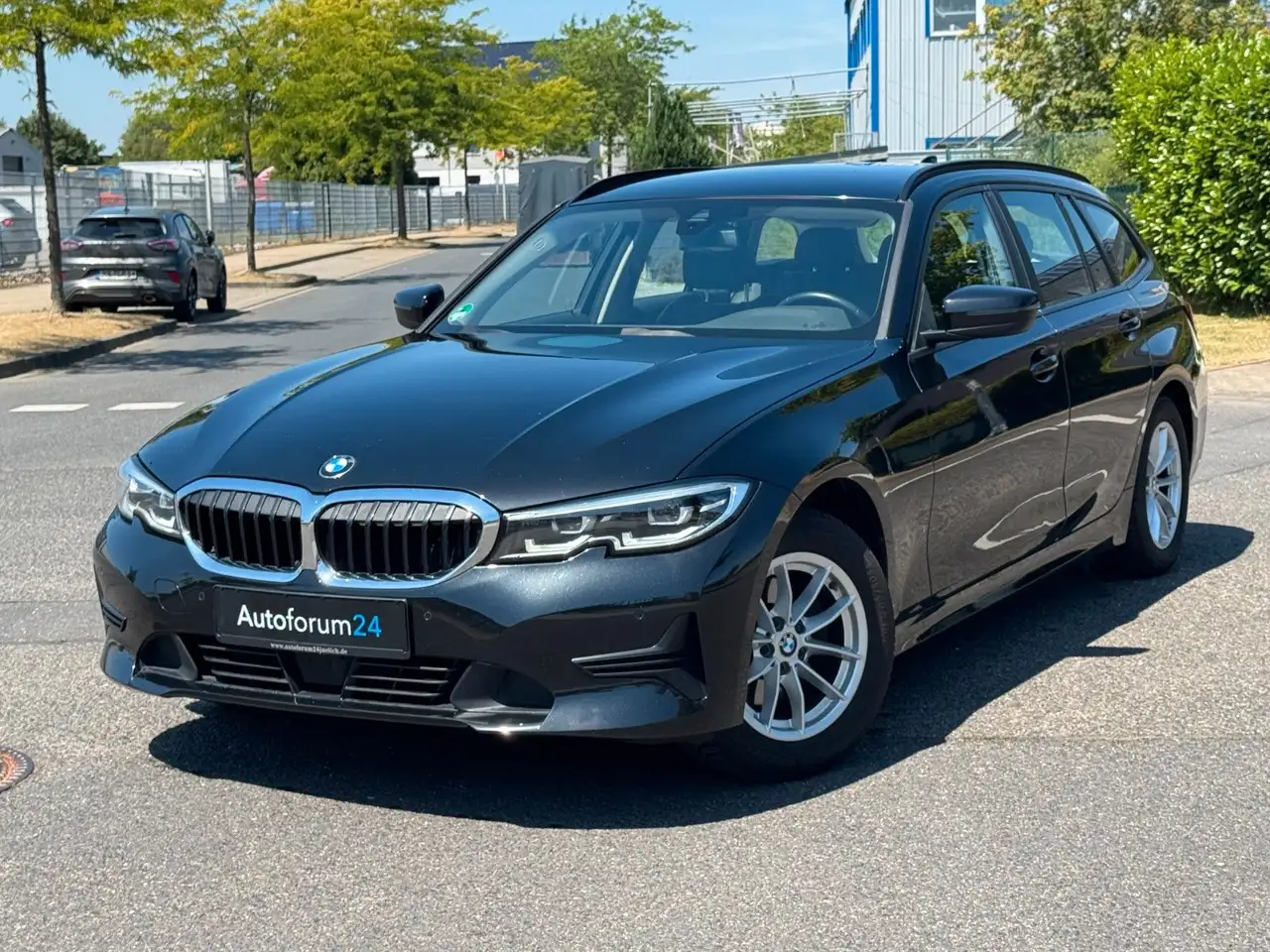 BMW 320