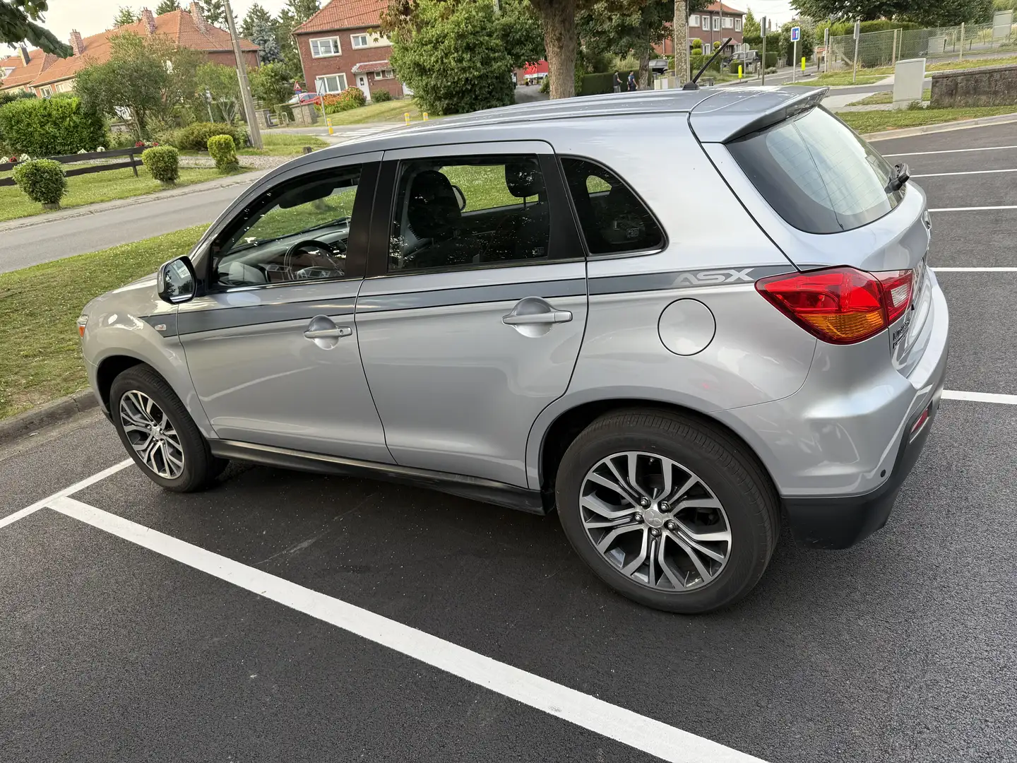 Mitsubishi ASX 1.6i 2WD Intense - 2