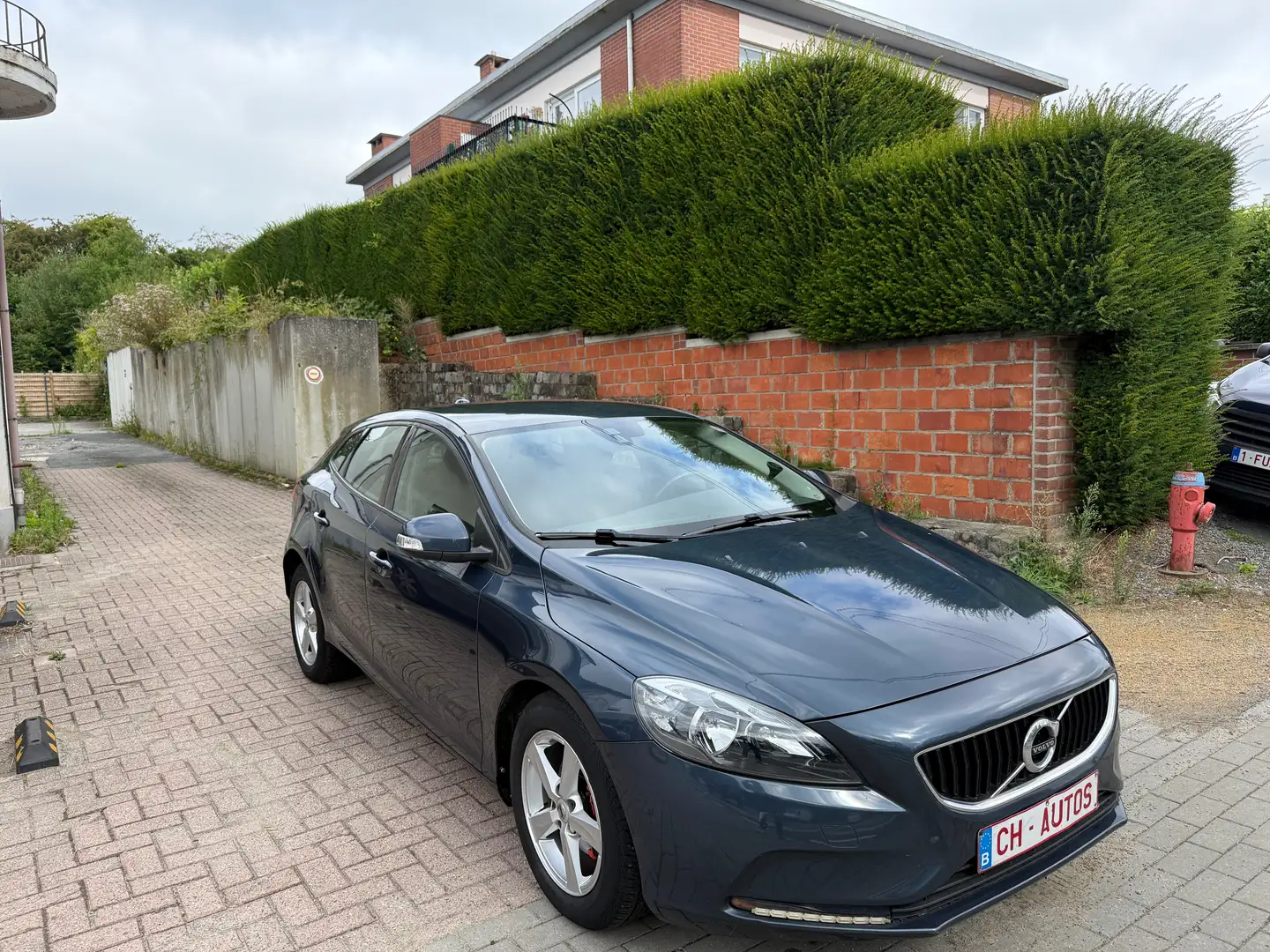 Volvo V40 Cross Country 2.0 D - PRIX HORS TVA - PRETE A IMMATRICULER Niebieski - 1