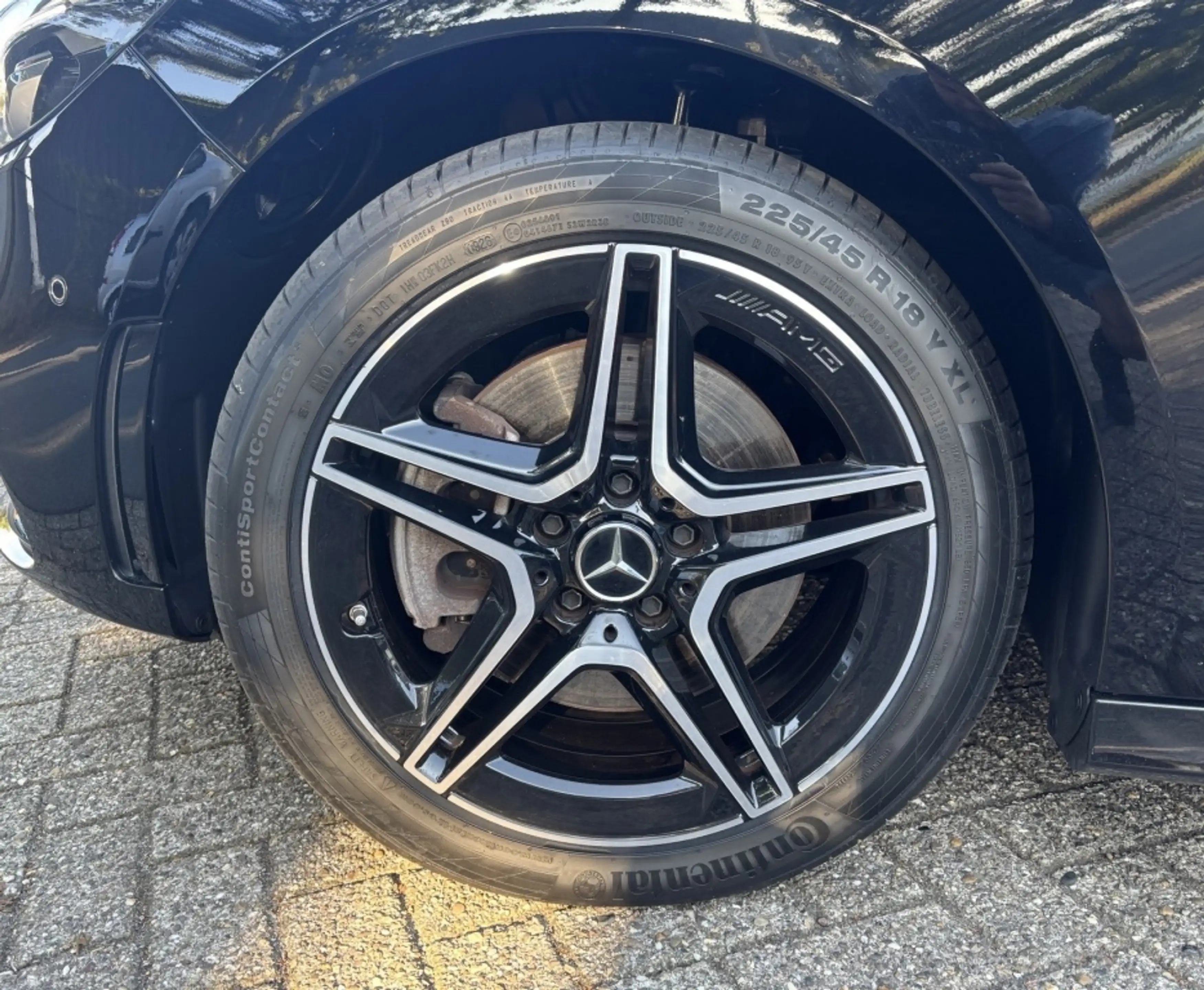 Mercedes-Benz B 250 250e AMG Line CAMERA / LED / DEALER O.H. — photo 8