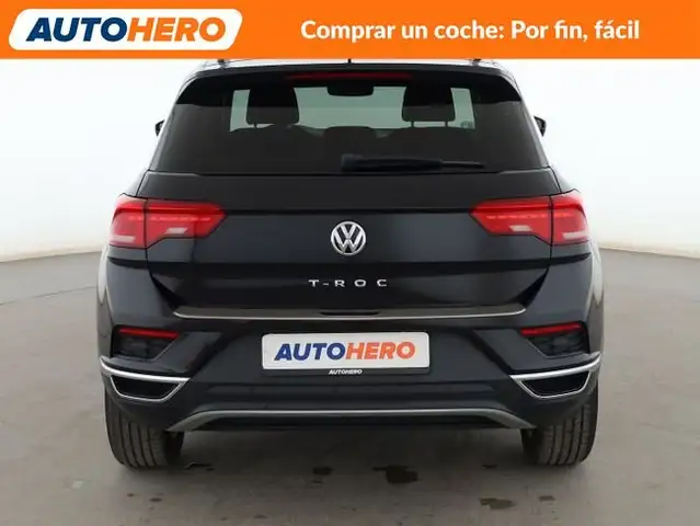 Volkswagen T-Roc view 5