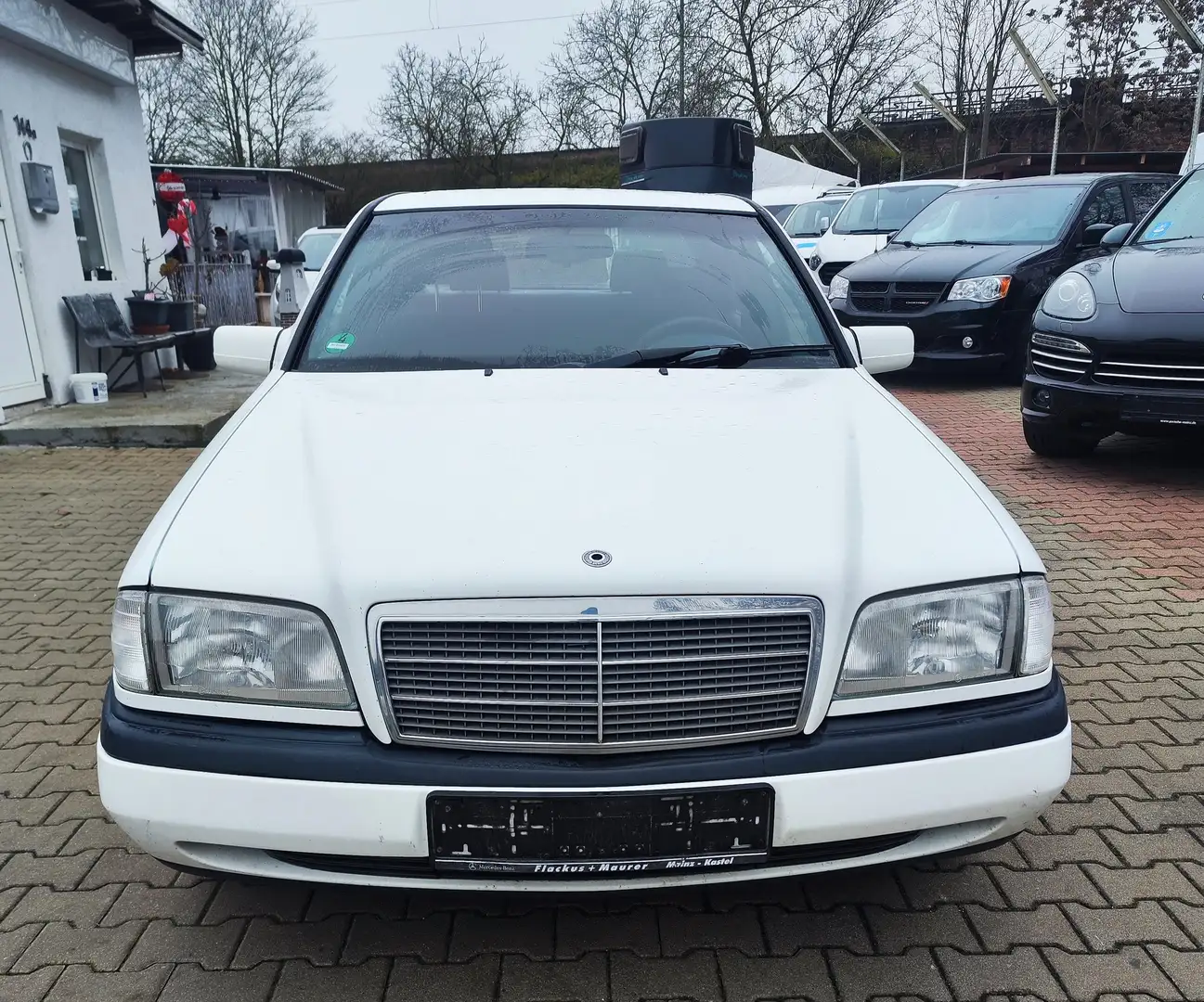 Mercedes-Benz C 180 C-Klasse Classic Weiß - 2