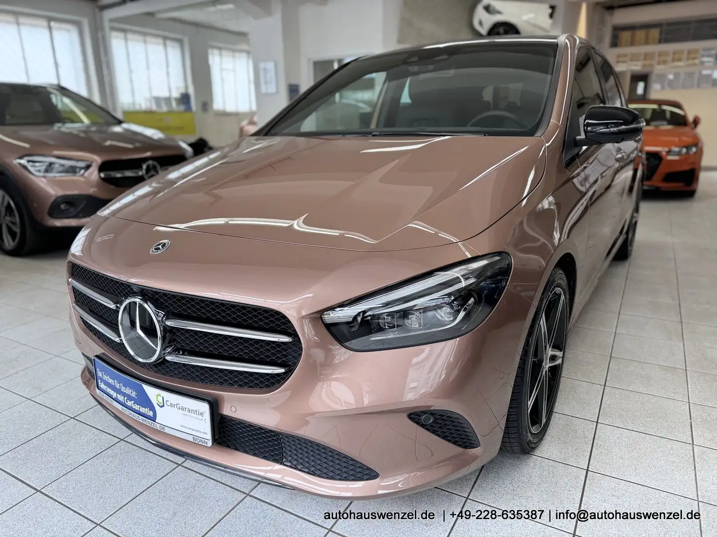 Mercedes-Benz B 200 Aut. nur 3.ooo km! SITZKLIMA PANO DISTRONIC MEMO Beige - 2