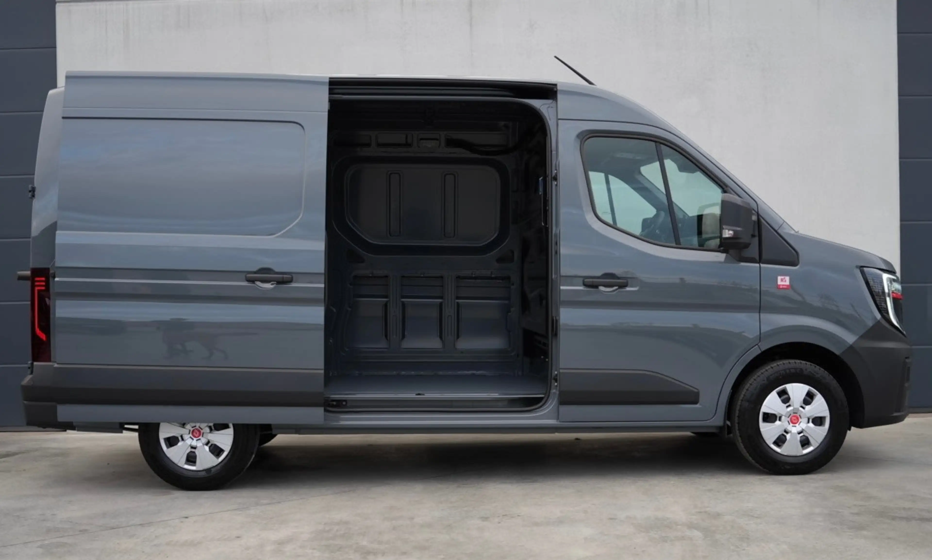 Renault Master Red Trucks L2H2 170 pk Automaat | CarPlay | Leder | Camera | Navi | Zetelverwarming — photo 6