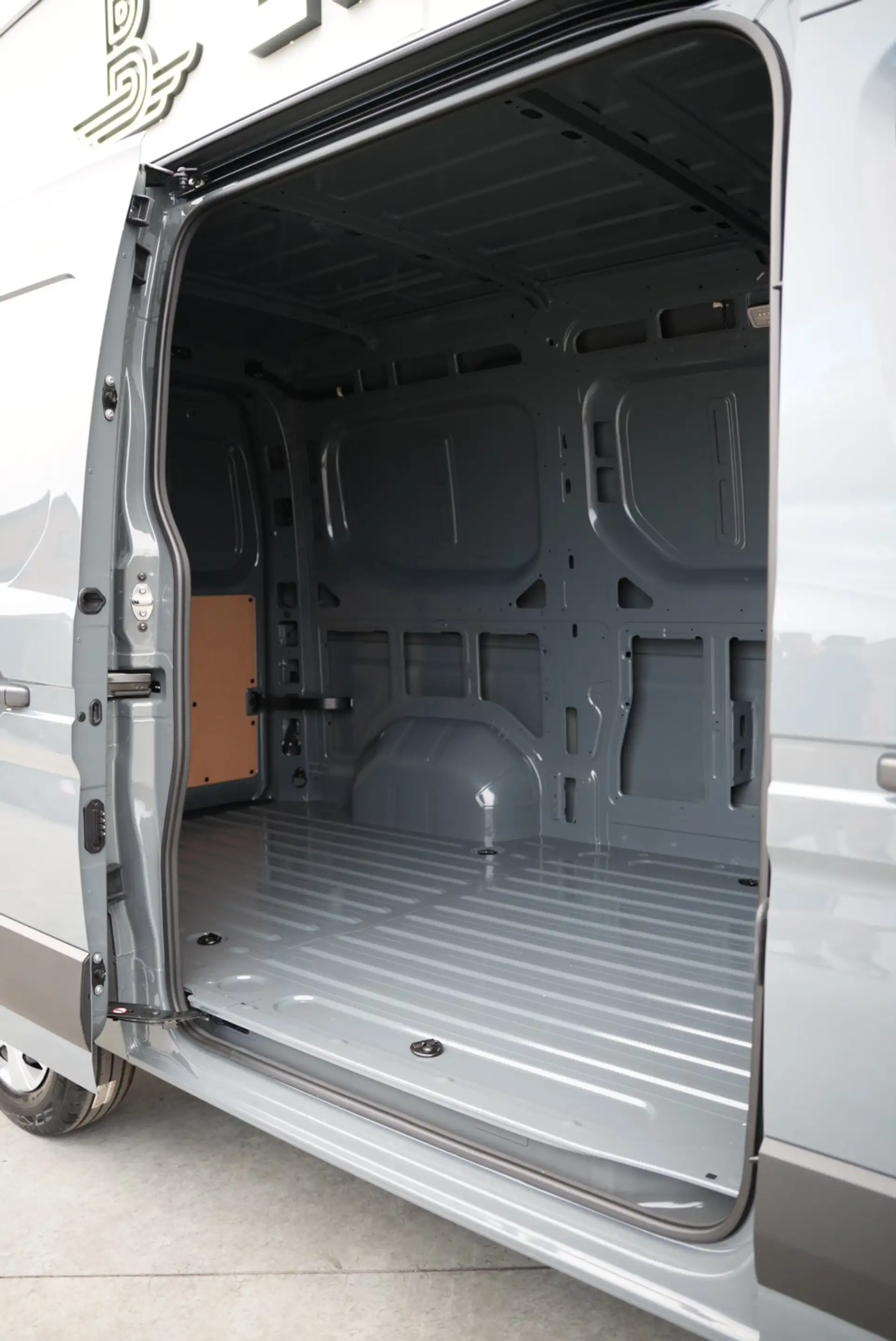 Renault Master Red Trucks L2H2 170 pk Automaat | CarPlay | Leder | Camera | Navi | Zetelverwarming — photo 7