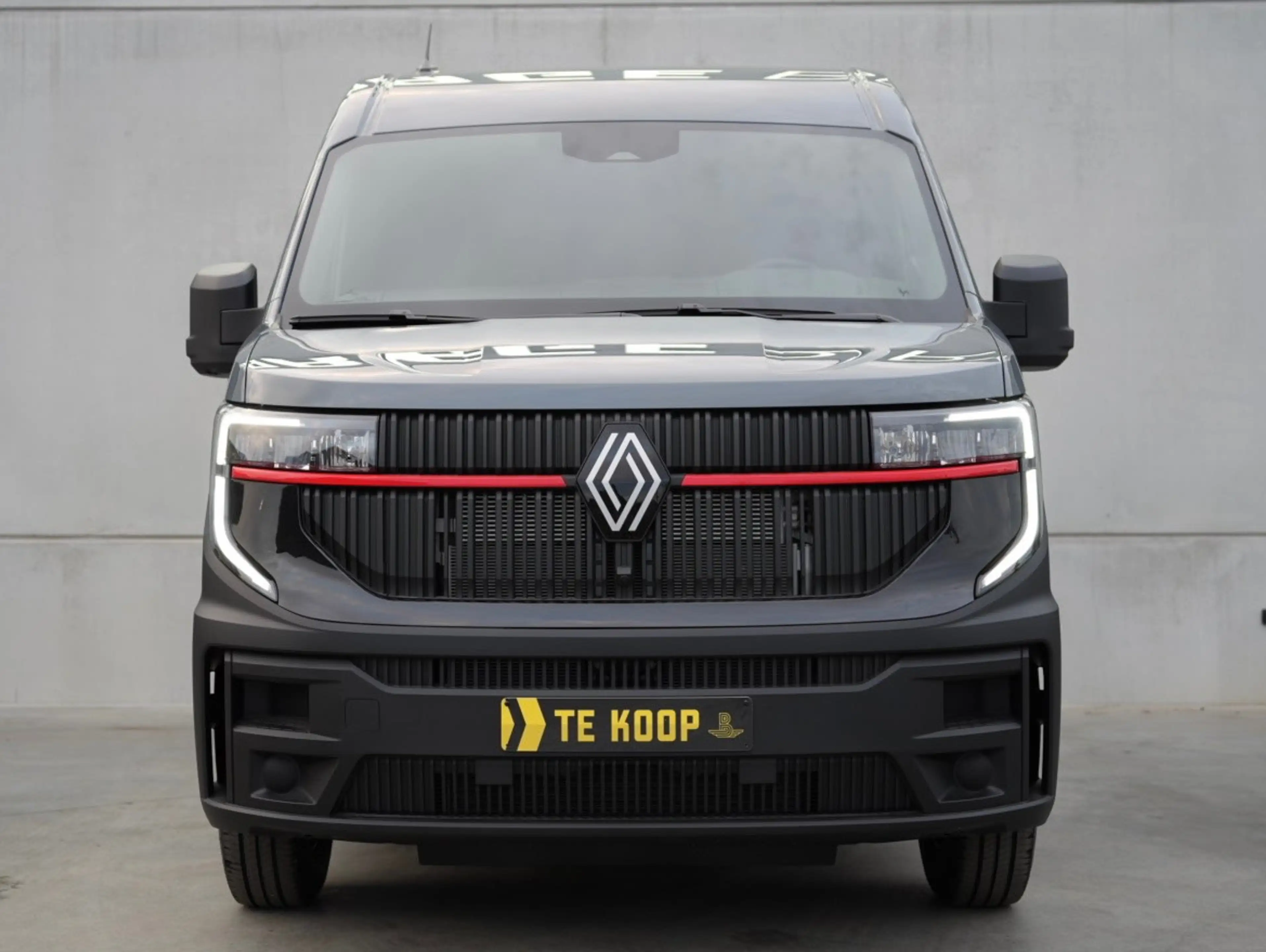 Renault Master Red Trucks L2H2 170 pk Automaat | CarPlay | Leder | Camera | Navi | Zetelverwarming — photo 2