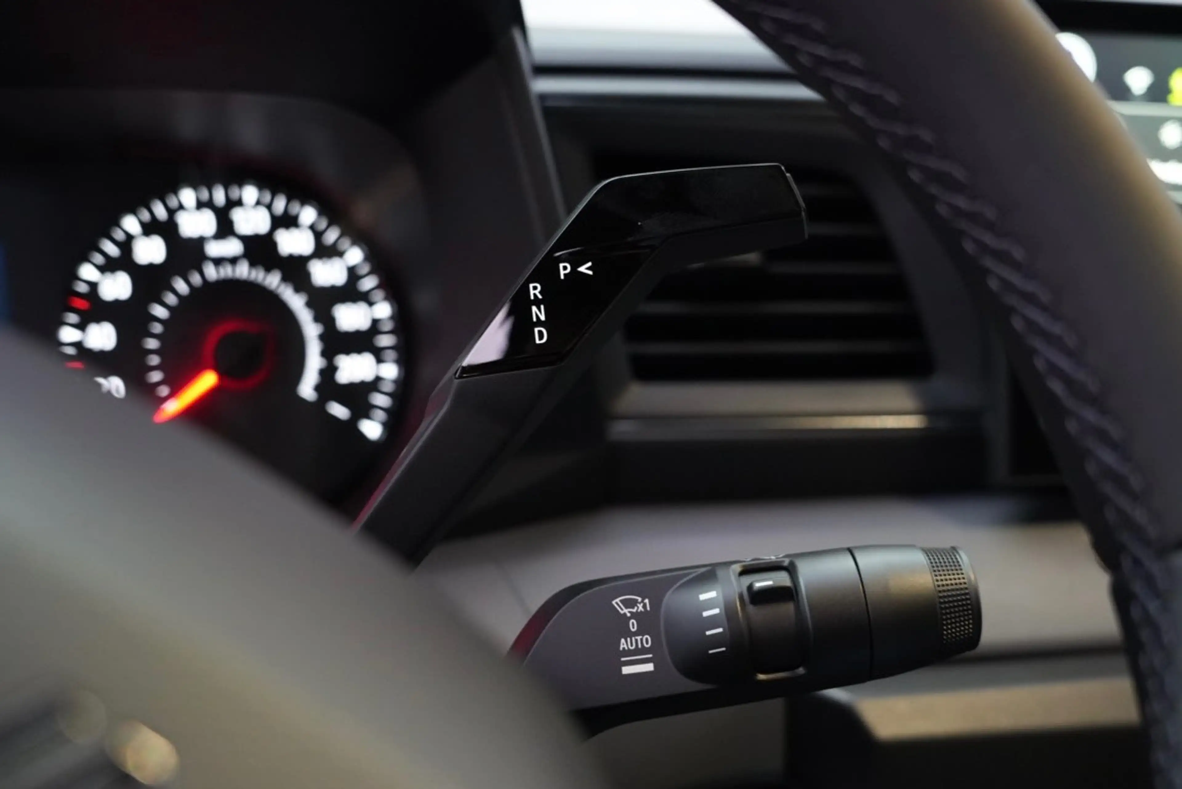 Renault Master Red Trucks L2H2 170 pk Automaat | CarPlay | Leder | Camera | Navi | Zetelverwarming — photo 24