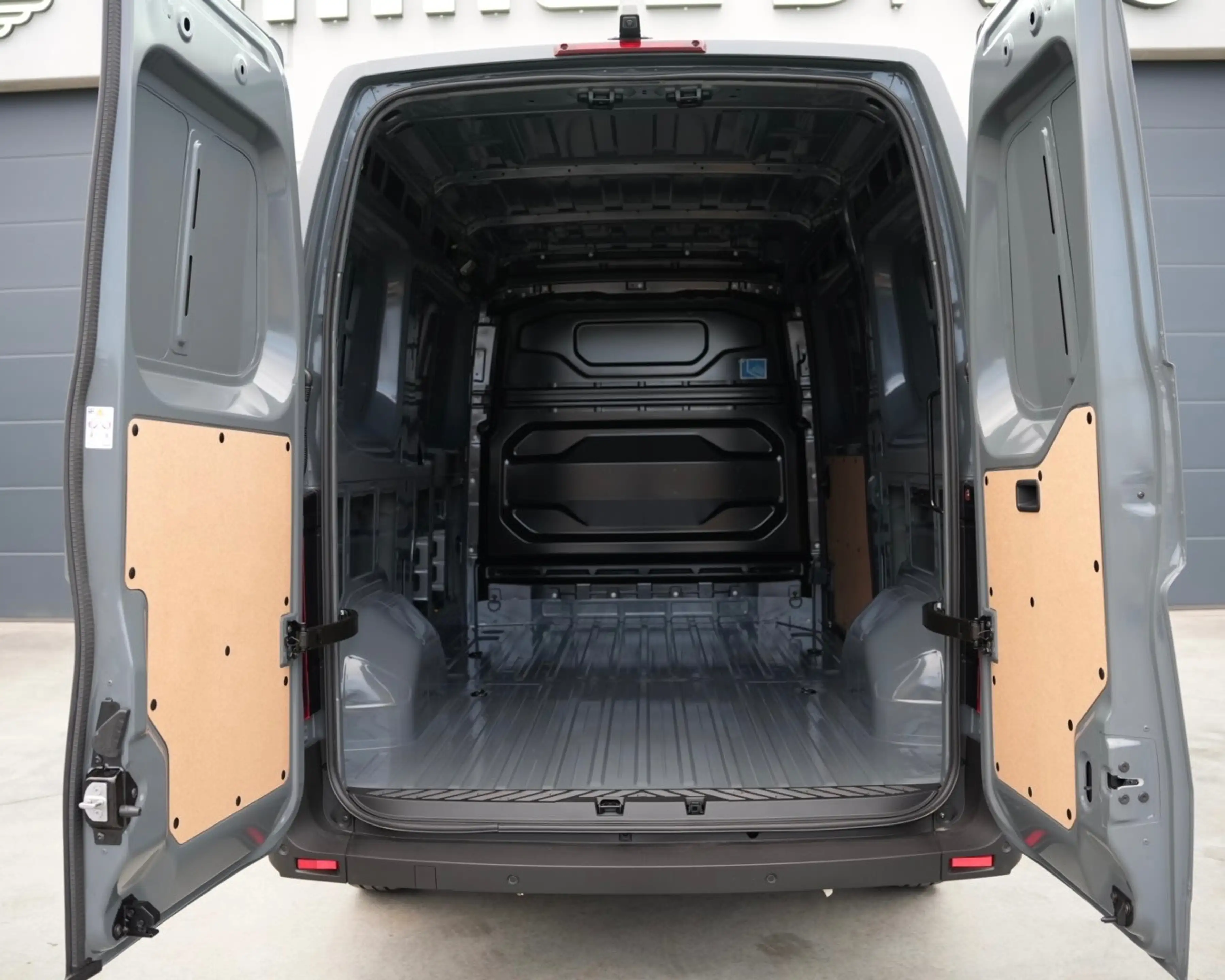 Renault Master Red Trucks L2H2 170 pk Automaat | CarPlay | Leder | Camera | Navi | Zetelverwarming — photo 11