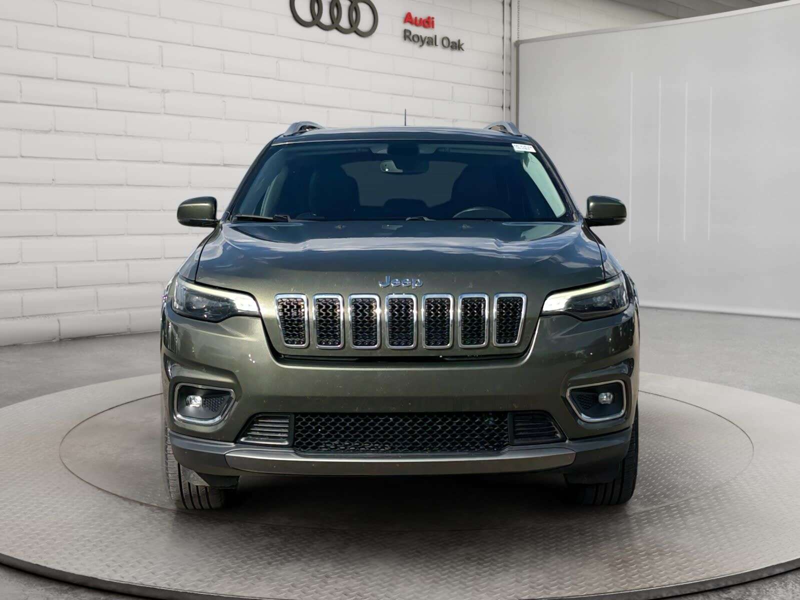 2019 Jeep Cherokee Limited | Clean CarFax | — снимка 1