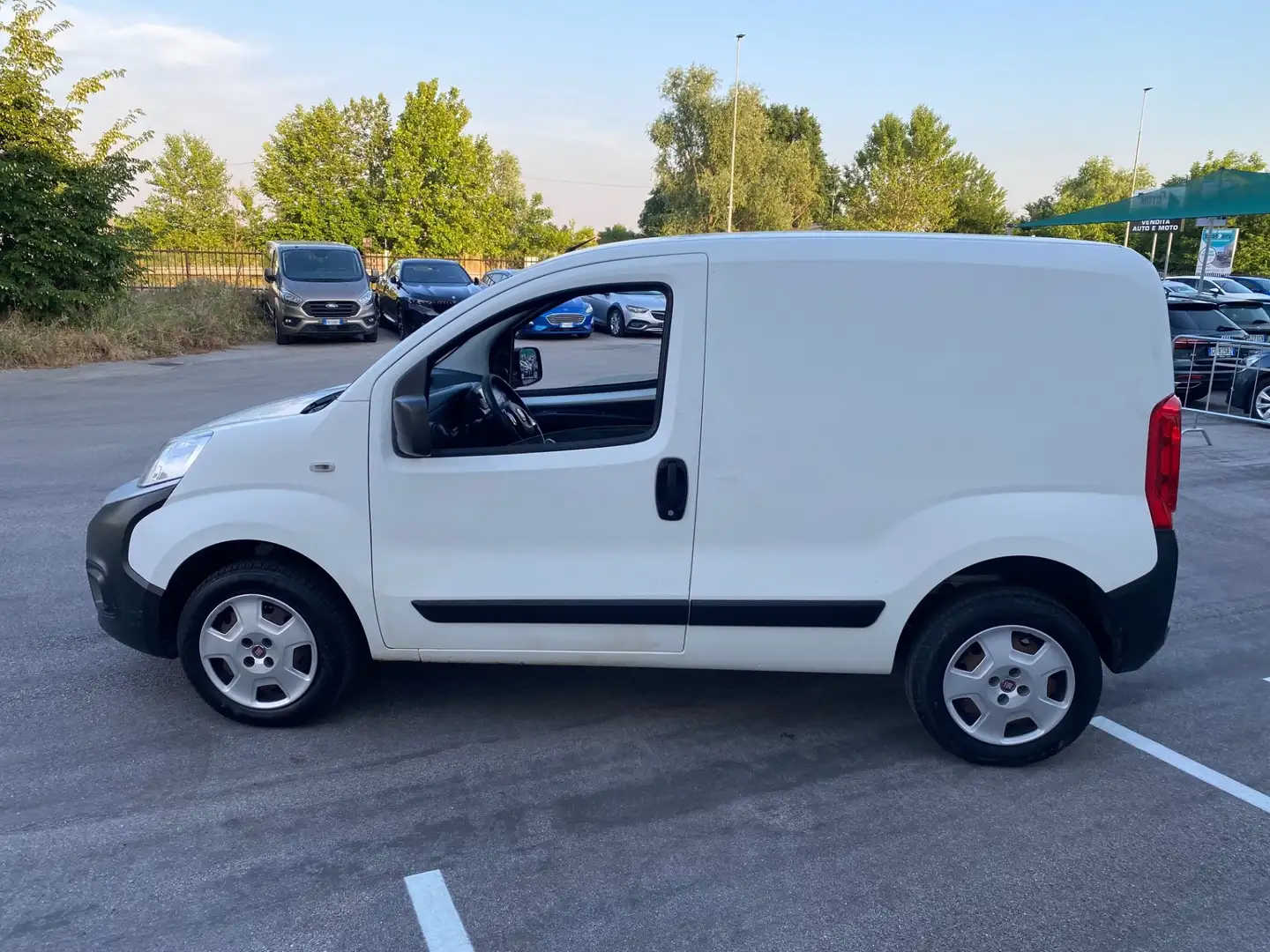 Fiat Fiorino 1.4 8V CNG 70CV Cargo SX Blanc - 2