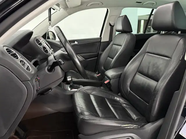 Volkswagen Tiguan view 13