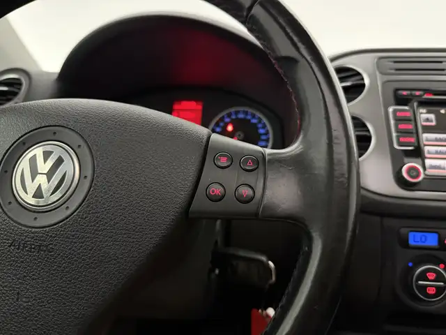 Volkswagen Tiguan view 22