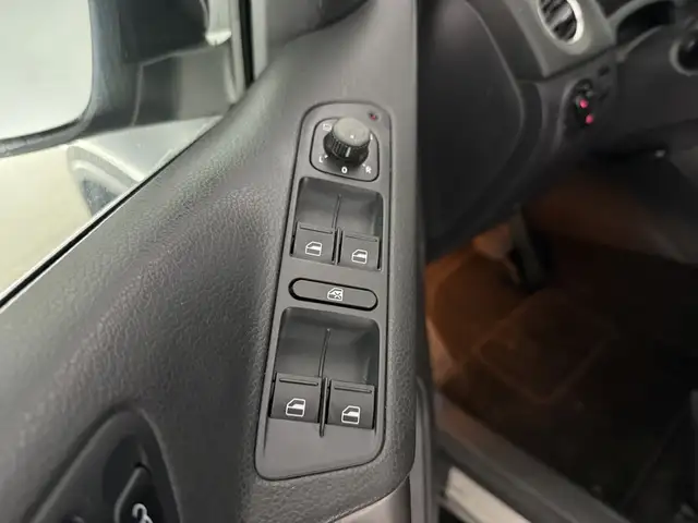 Volkswagen Tiguan view 29