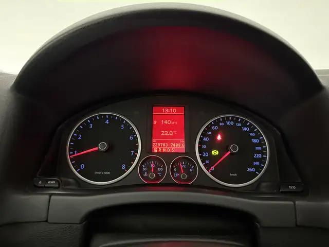 Volkswagen Tiguan view 17