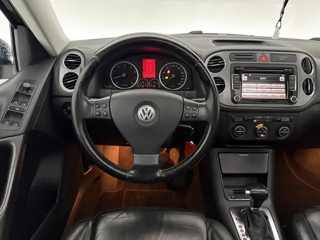Volkswagen Tiguan view 15
