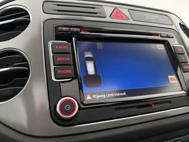 Volkswagen Tiguan view 19