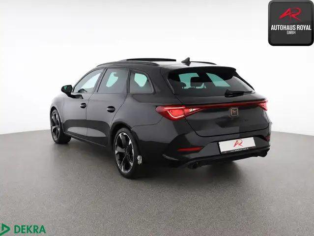 Cupra Leon view 3