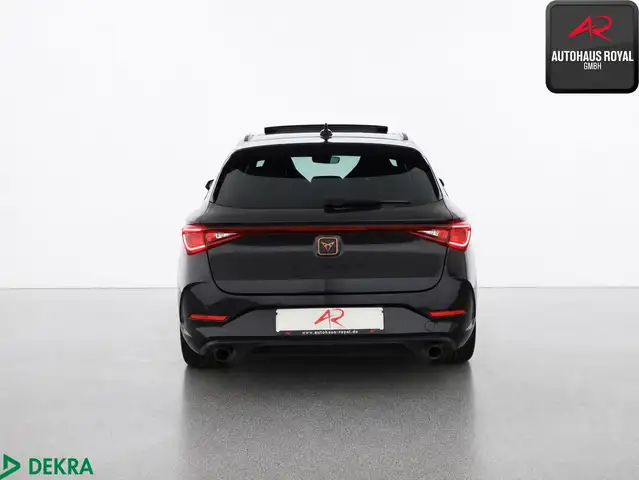 Cupra Leon view 4